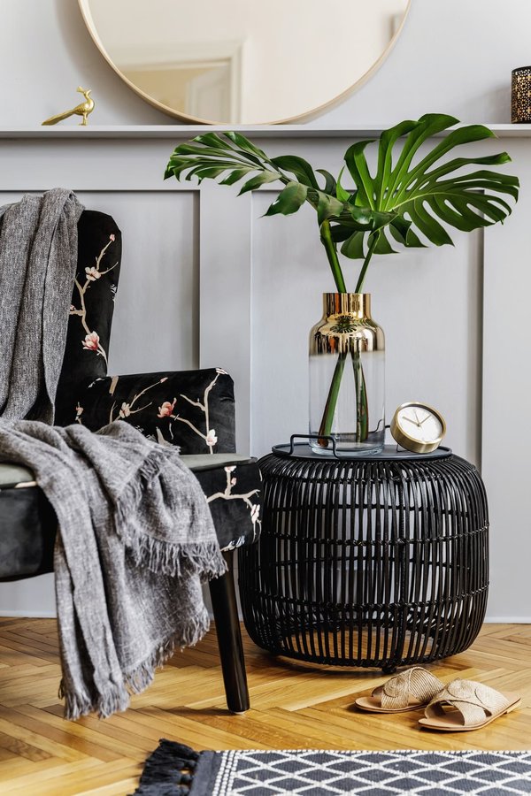 Quelles sont les astuces de home staging pour vendre rapidement une maison?